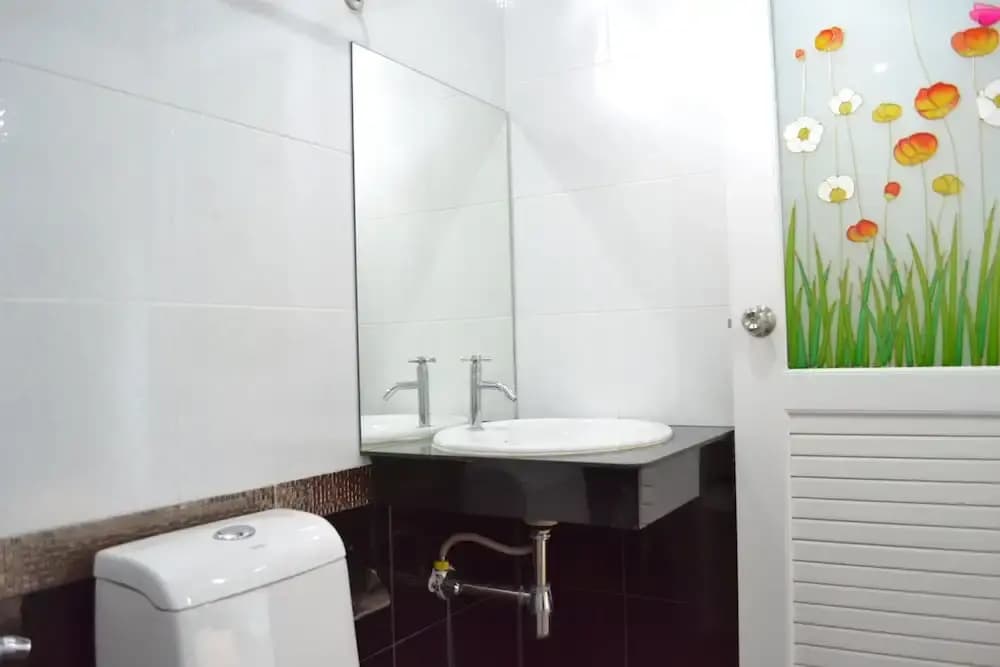 Icon Place Apartment - photo 8