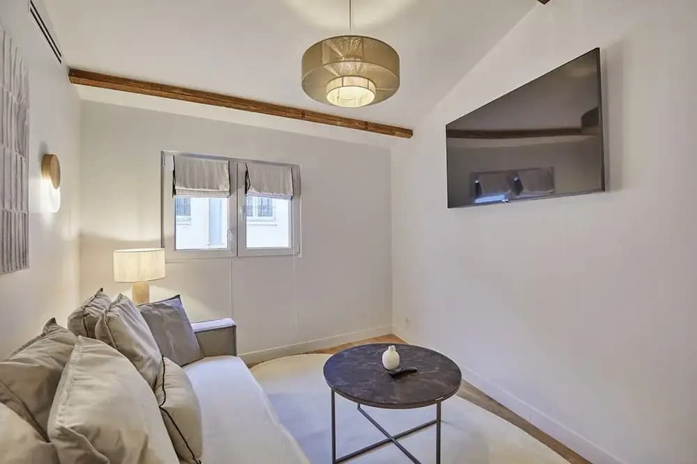 Superb Apartment in the Heart of Paris - photo 10