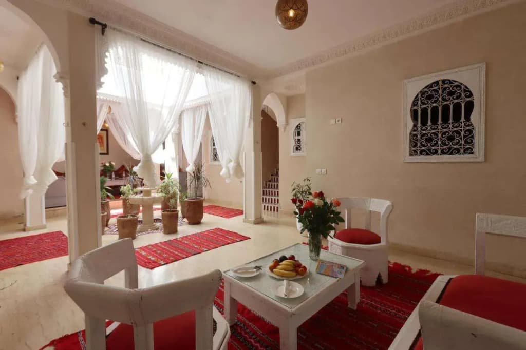 Riad Makech - photo 1