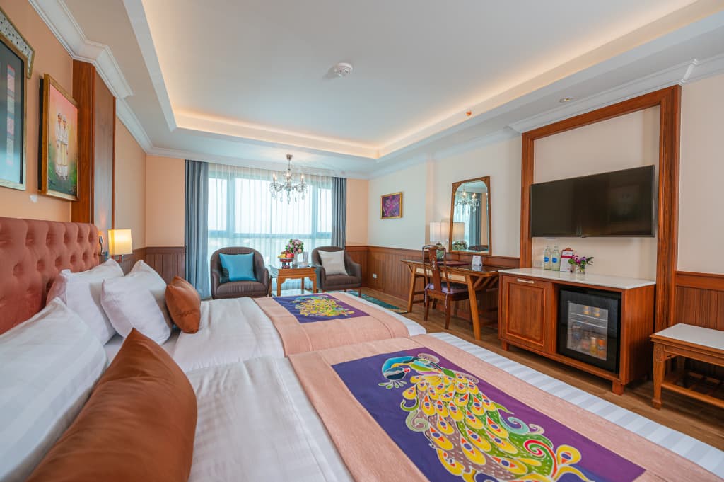 Empress Premier Hotel - photo 3