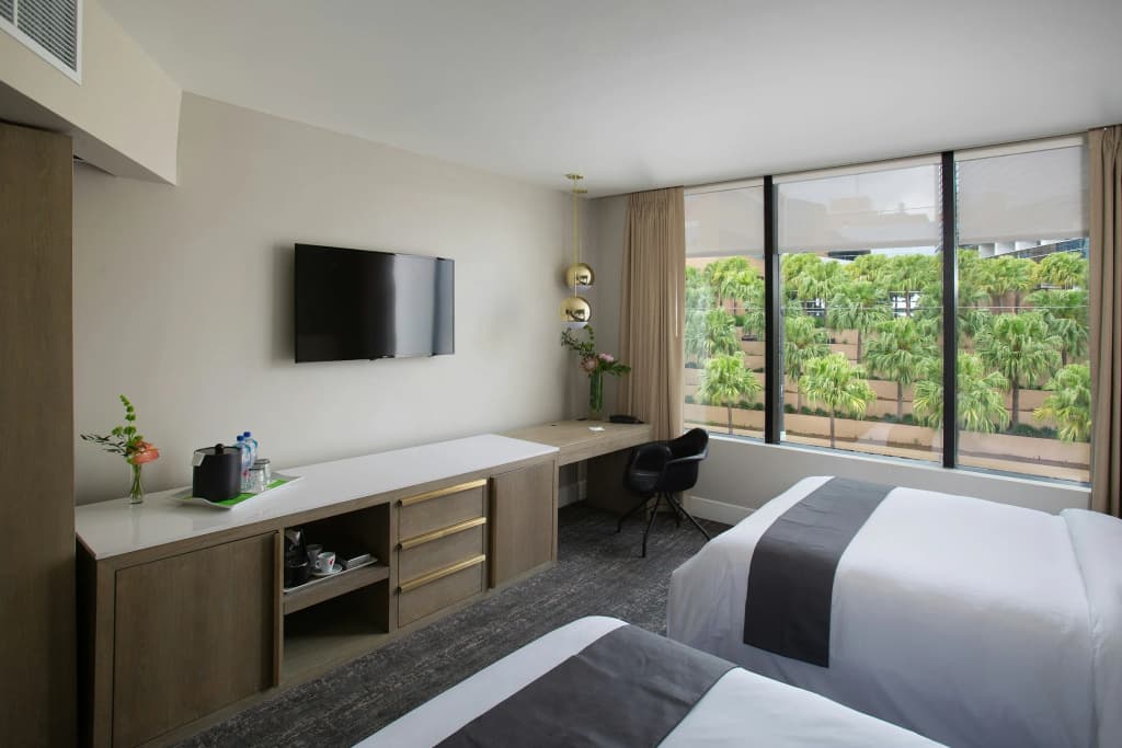 The Delaney Hotel - photo 5