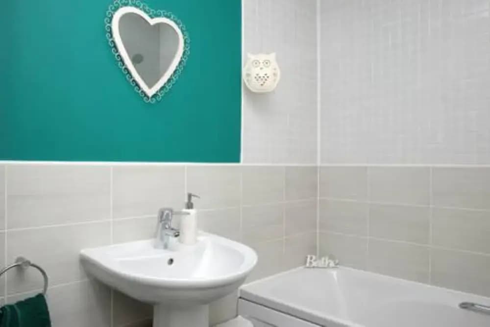 2 Bedroom Flat In Bonnington - photo 11