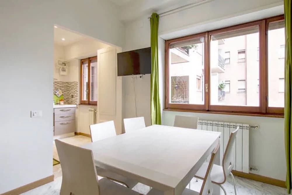 Vatican Area Flat - photo 20
