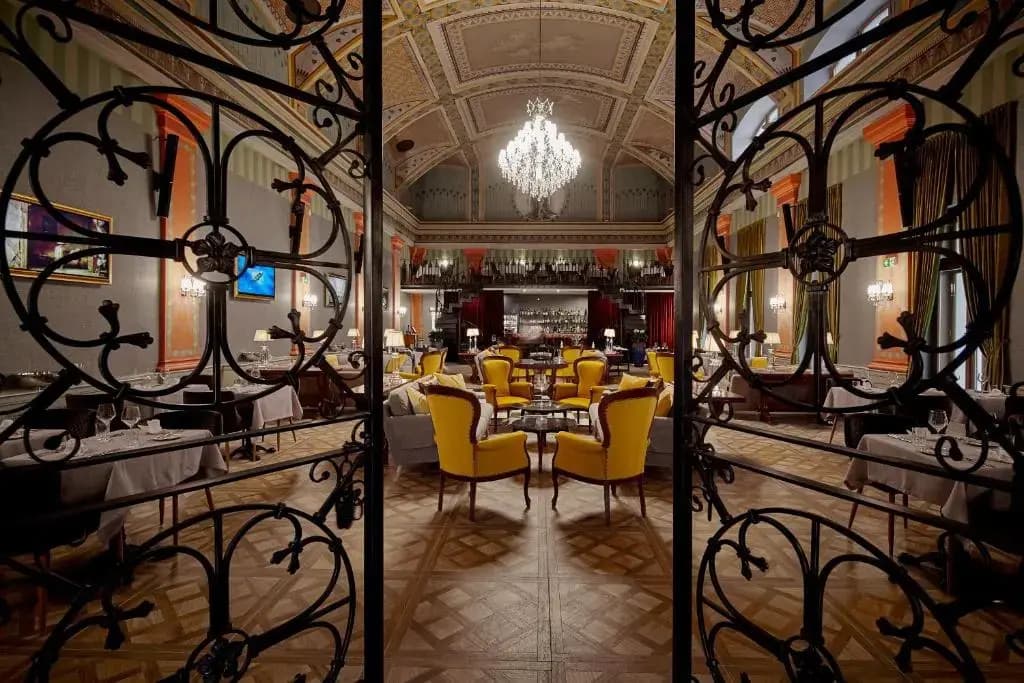 Mystery Hotel Budapest, Preferred Hotels & Resorts - photo 28