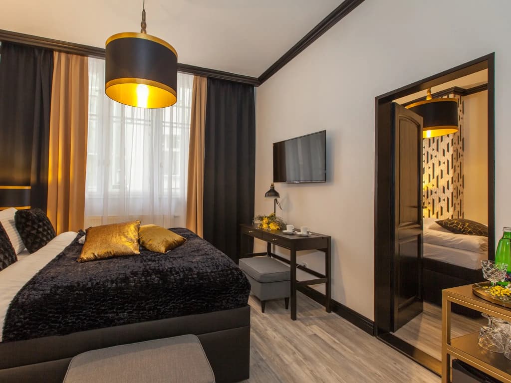 Golden Prague Rooms - photo 11