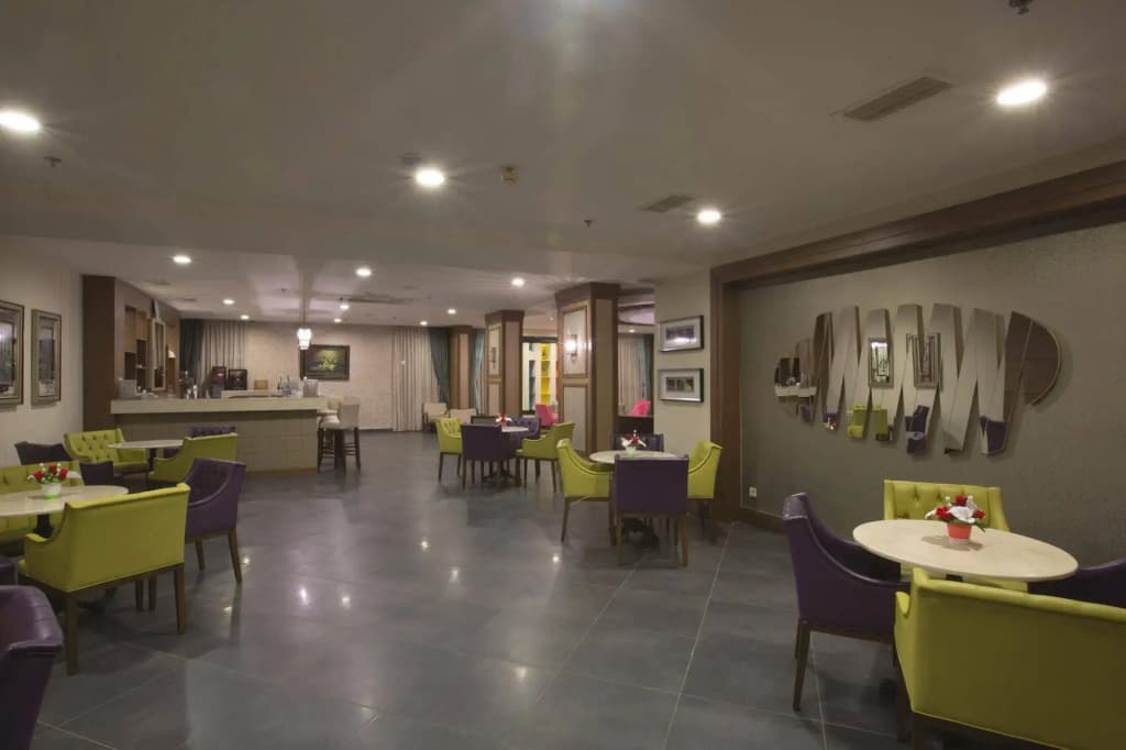 Insula Resort & Spa - photo 23