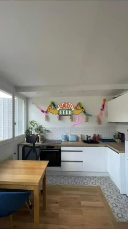 Paris: 2P refait à neuf et idéalement desservi - photo 9