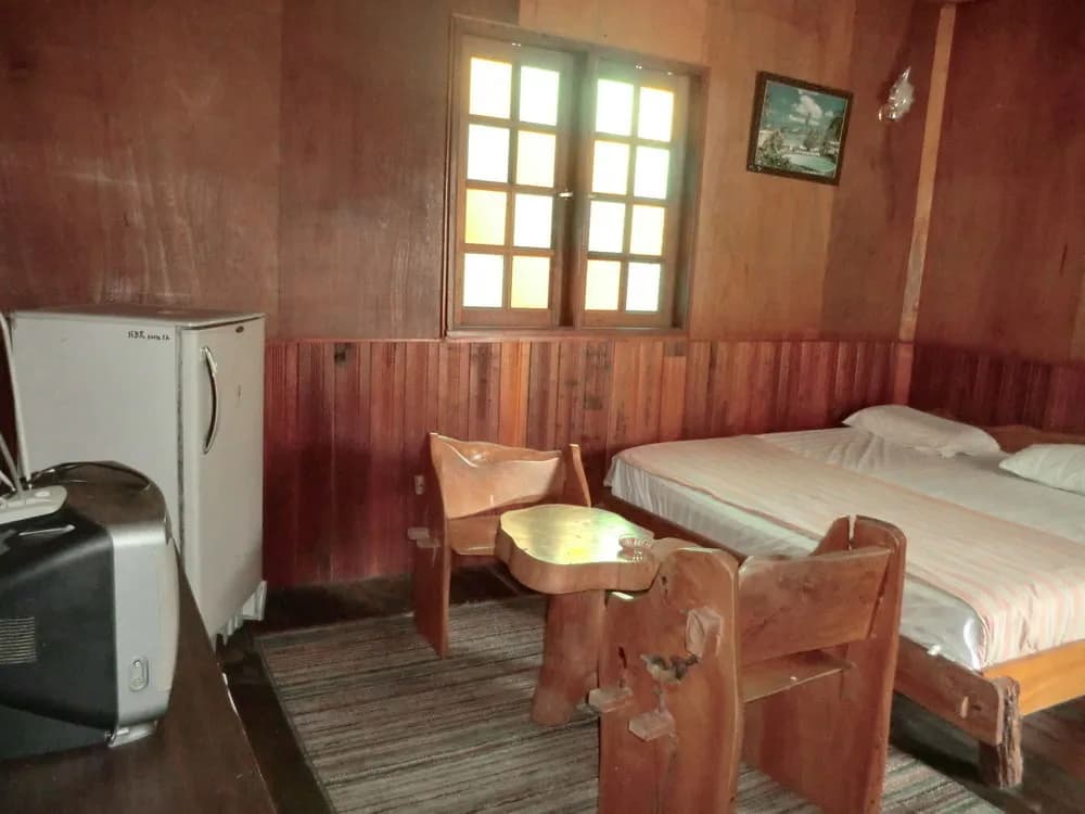 Riverside Beach Chalet - photo 3