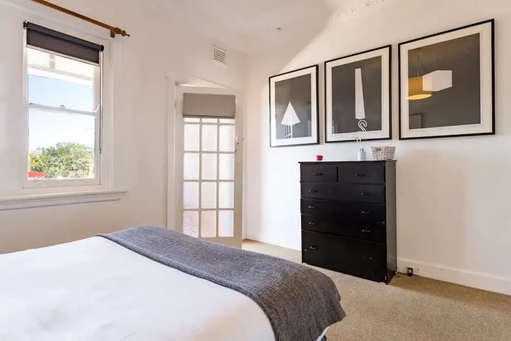 Bright Bondi Beach Pad - photo 3