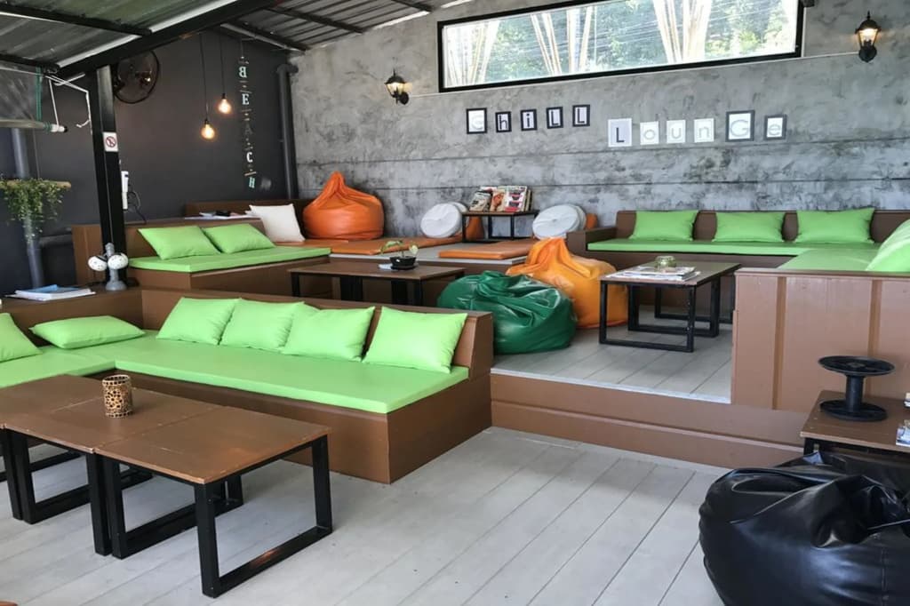 Chill Inn Beach Cafe & Hostel - photo 2