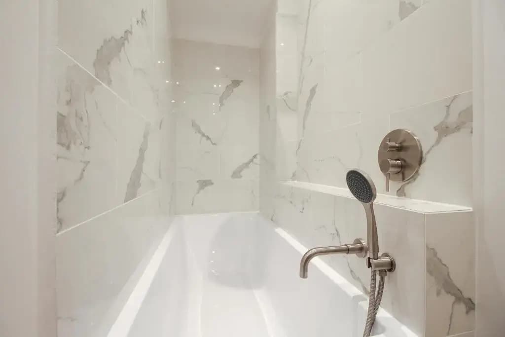 Modern Apt 3bdr/3bth - Louvre Museum/Tuileries - photo 8