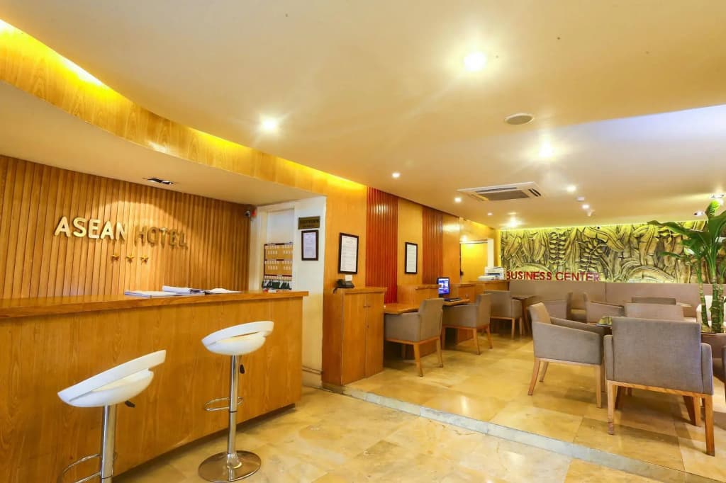 A25 Premium Hotel - 12 Ngo Si Lien - photo 16