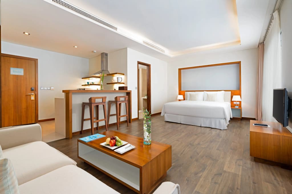 A La Carte Da Nang Beach - photo 4