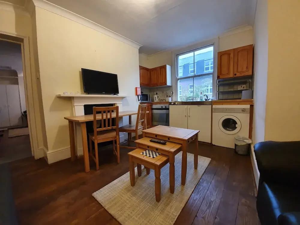 Old Street Apartments - photo 16