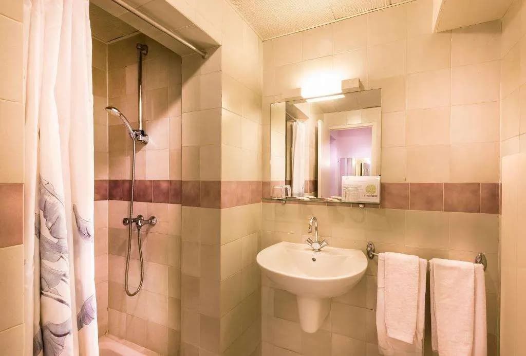 Hotel Le Clos d'Alesia - photo 21