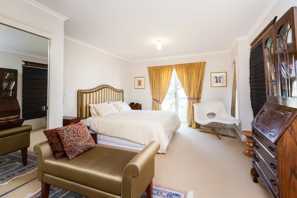 JASMINE, 2BDR Port Melbourne House - photo 1
