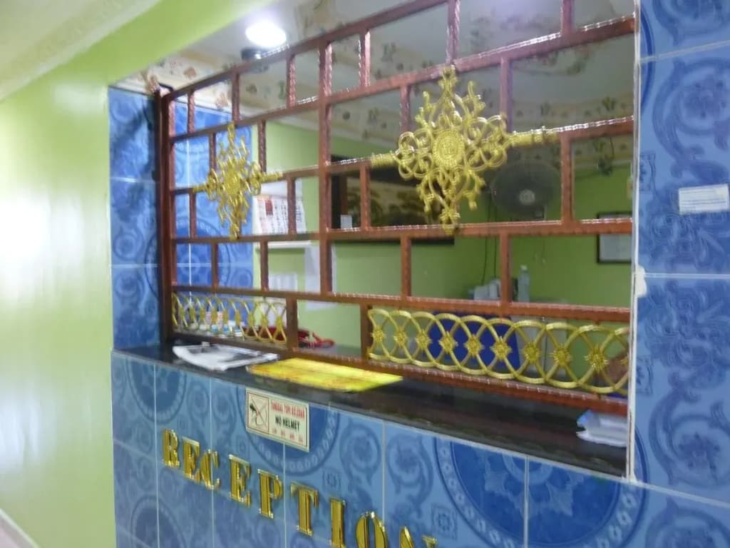 Gombak Star Hotel - photo 2