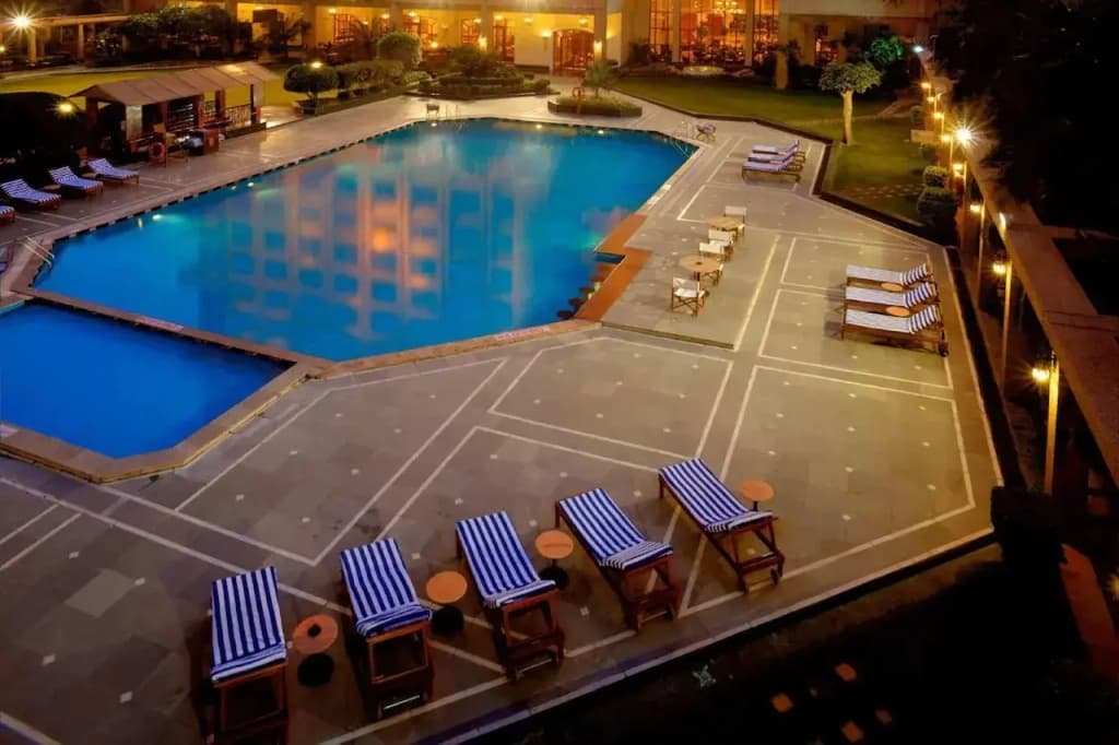 Eros Hotel New Delhi by IHG - photo 17