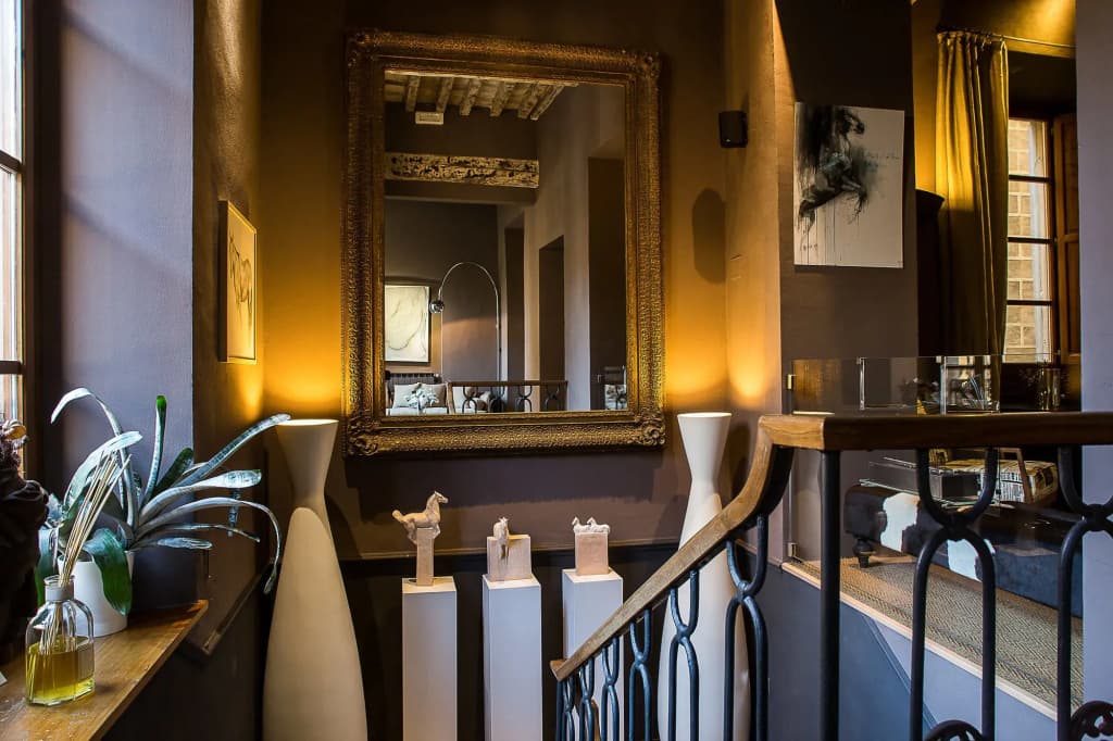 Porcellino Gallery - photo 15