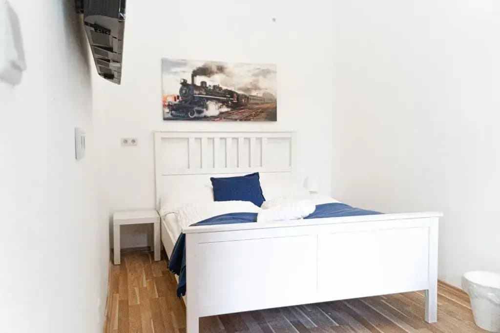 Pleasant 3BR shared Apartment- Ideal for Longstays - photo 2
