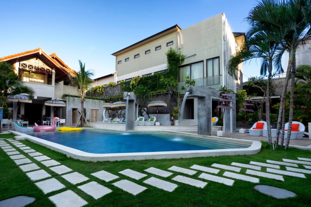 18 Suite Villa Kuta - photo 38