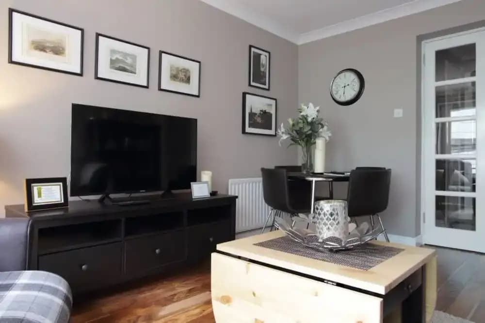2 Bedroom Flat With Garage Parking - photo 13