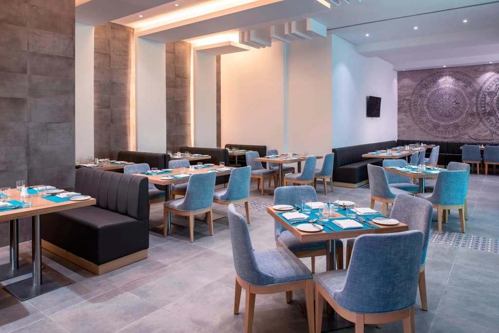 Four Points by Sheraton Sharjah Hotel - photo 23