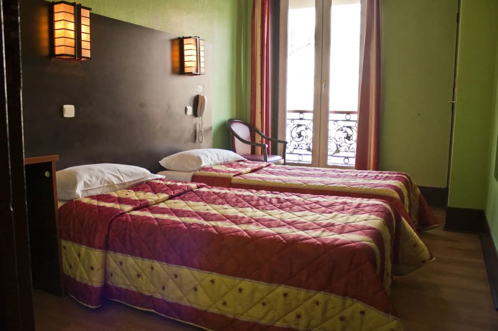 Hotel Cambrai - photo 4
