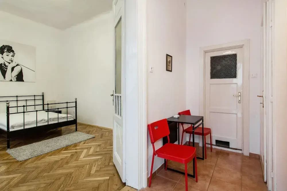 Kecskemeti 5 Apartment - photo 4
