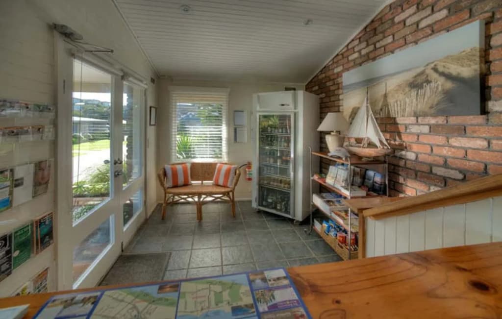 Sorrento Beach Motel - photo 11