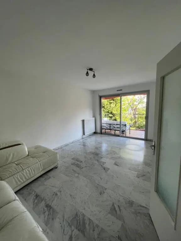 2 pièces avec terrasse en résidence privée - photo 2