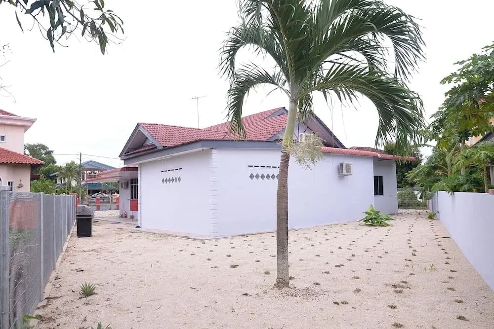 Puteri Homestay - photo 13