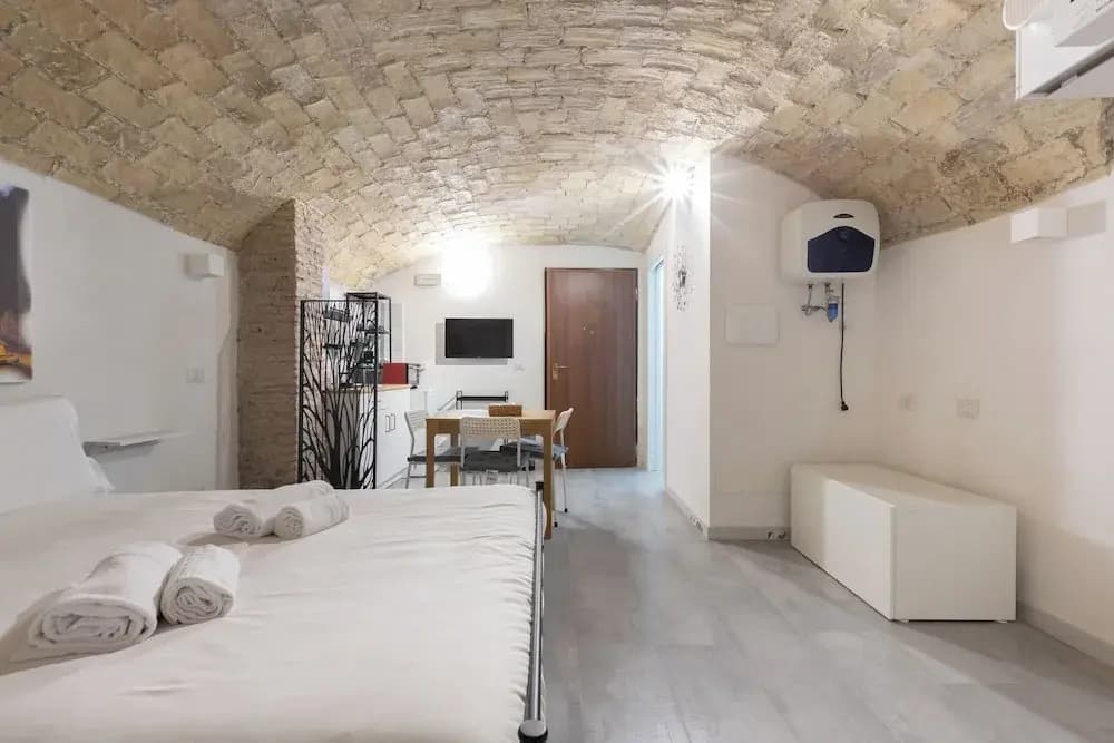 Paradise Vatican Home - photo 4