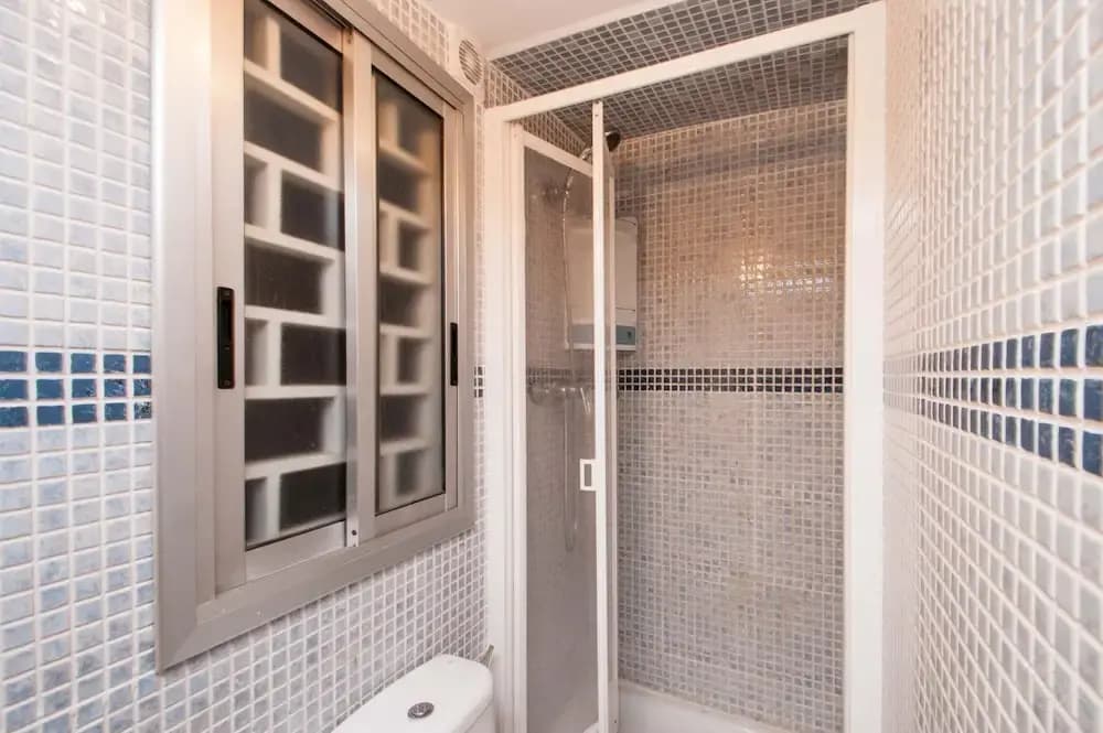 Rustic Poble Sec Apartment - photo 8