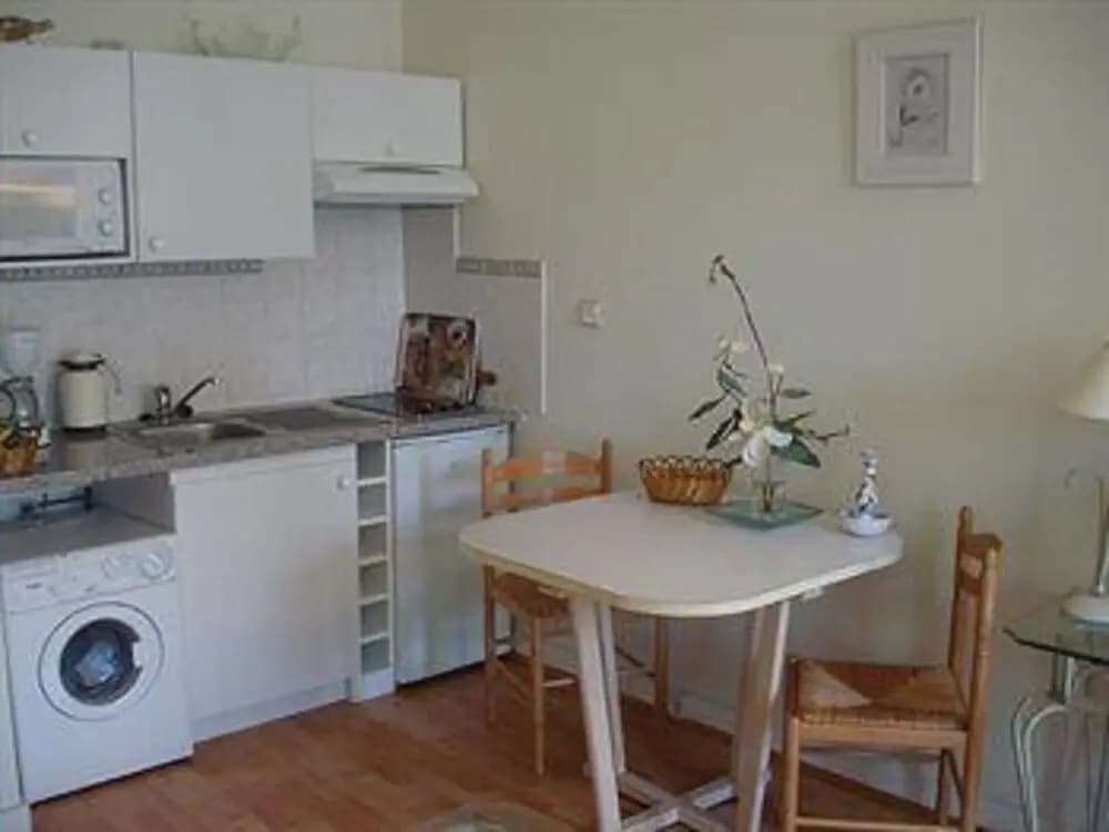Studio Apartments rue de la Harpe - photo 9