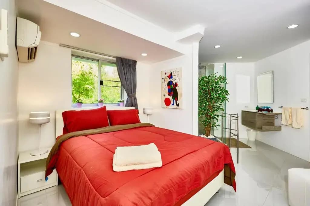 LUXURIOUS APARTMENT at VILLA NAVIN, 30's JOMTIEN BEACH - photo 3