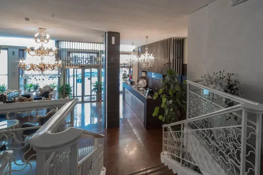 Hotel Canova - photo 14