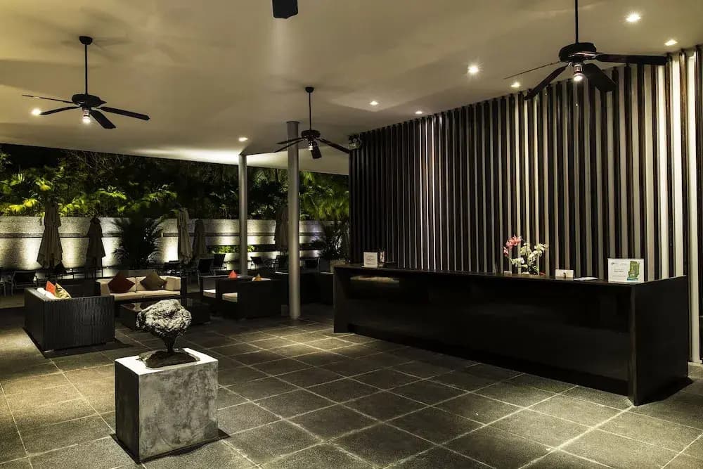 Baan Yamu Suites - photo 28