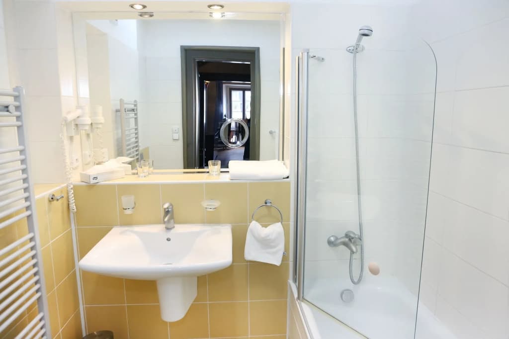 EA Residence U Bile Kuzelky - photo 10