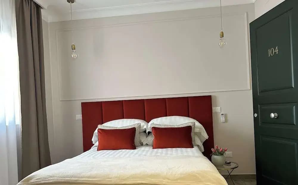 NLM Boutique Suites - photo 3