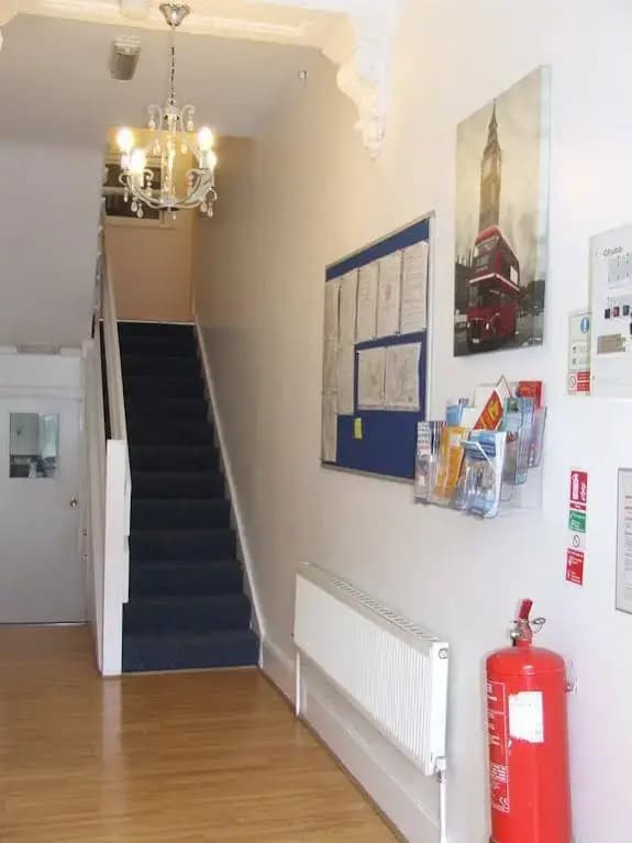 Cedars House Hotel - photo 10