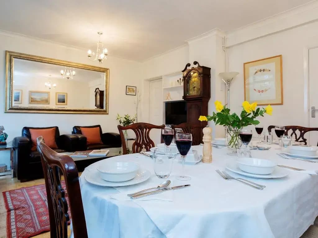 Veeve  Charming 3 Bedroom House Solna Avenue Putney - photo 5