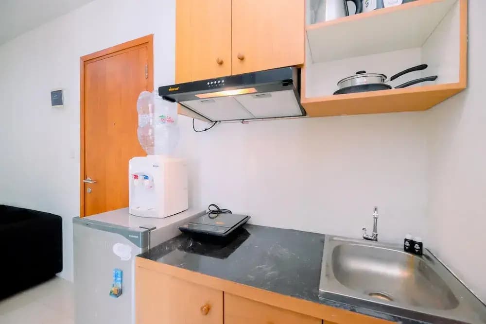 Comfort And Homey 2Br At Titanium Square Apartment - photo 12