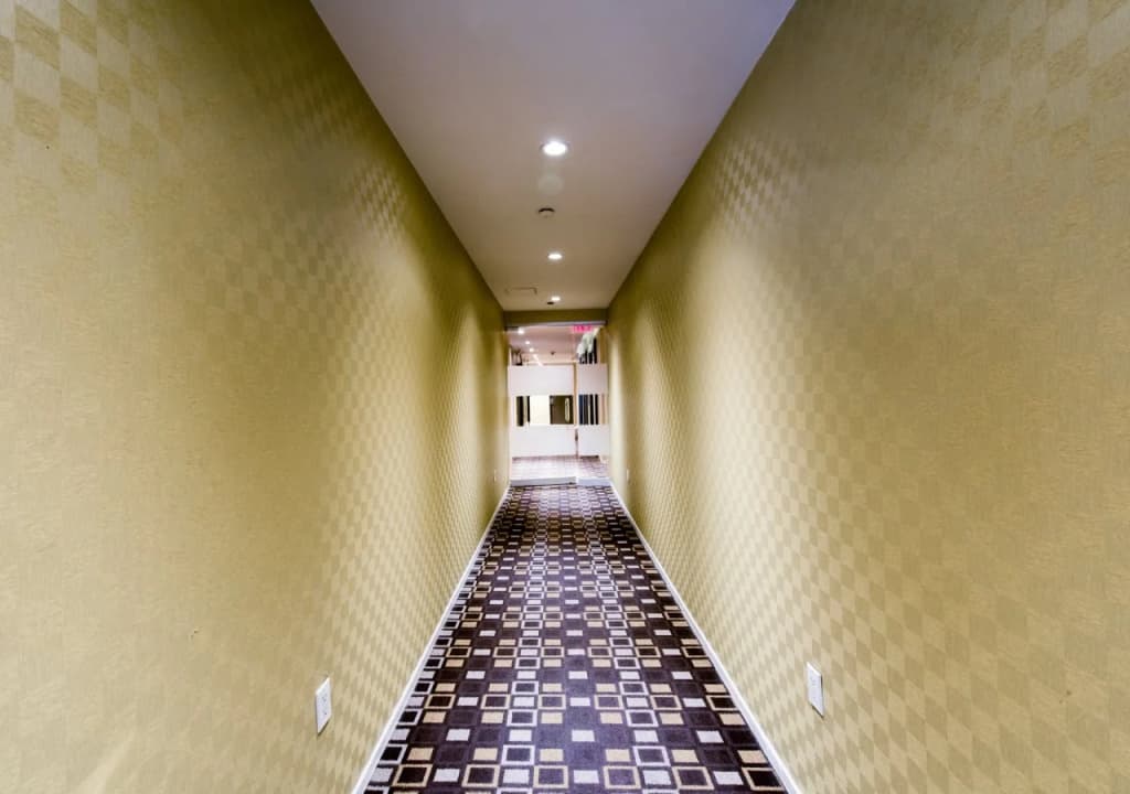 Bentley Hotel - photo 13