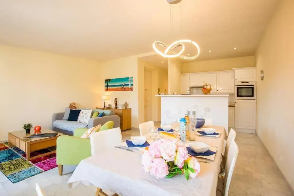Le Foch Ap4244 by Riviera Holiday Homes - photo 2
