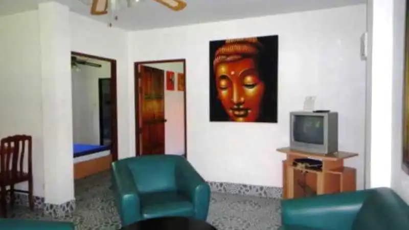 Smile House & Pool - photo 10