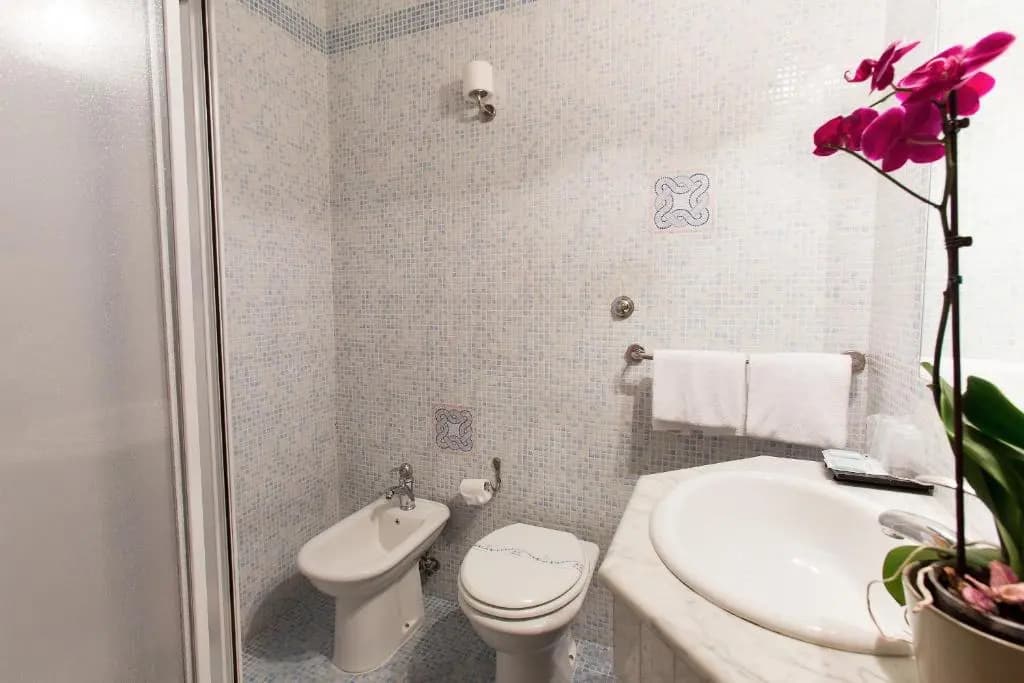 Hotel Gabriella - photo 10