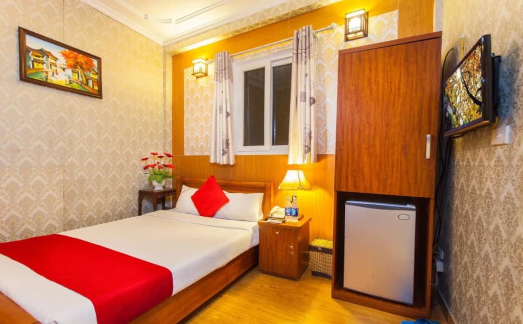 Camel City Hotel - photo 4
