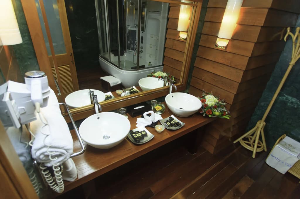 Green Plaza Hotel - photo 9