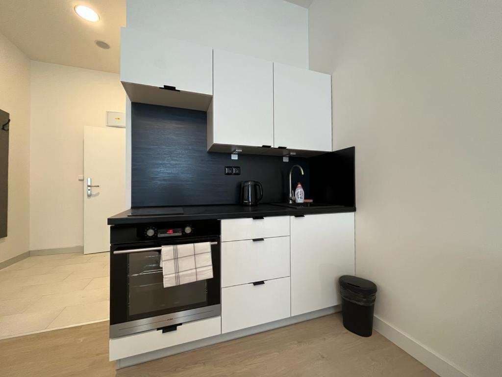 Post 120 Suites - photo 10